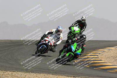 media/Mar-28-2022-Superbike Trackdays (Mon) [[b8603d0f67]]/Open Track Time/Turn 12/